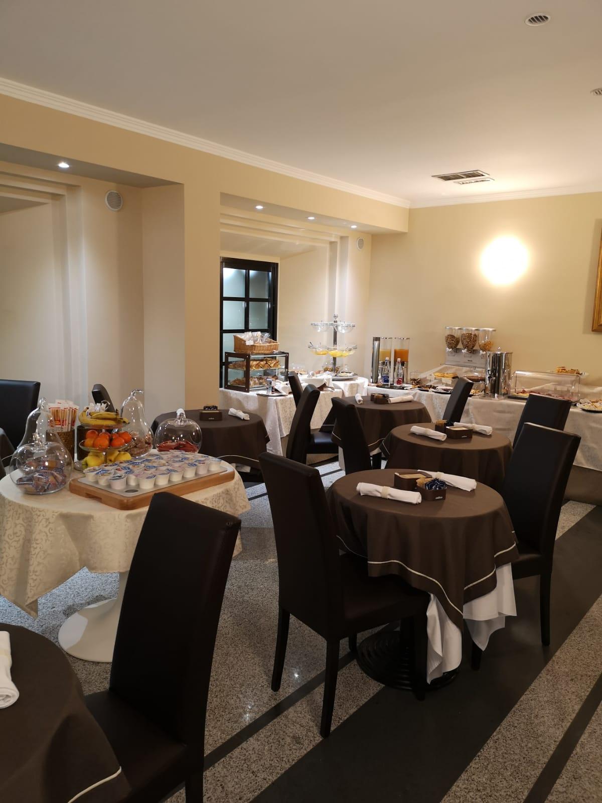 Hotel Valentino Du Parc Турин Экстерьер фото
